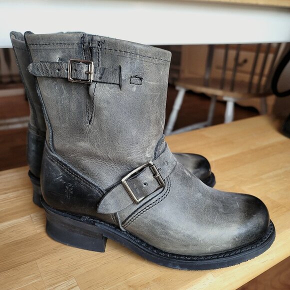 FRYE Veronica Boots Distressed Gray Leather Moto Engineer Buckle size 6.5 M - Picture 1 of 4